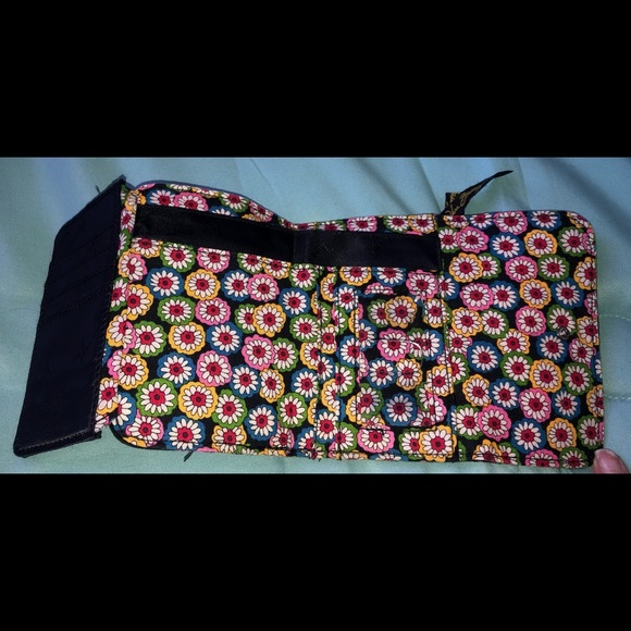 Vera Bradley Wallet - Picture 5 of 6